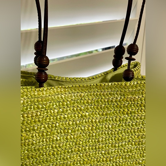 Handwoven Green Purse with Leather Shoulder Handles and Decorative Knobs - Picture 9 of 9